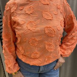 Orange blus med blommor - Bild 2
