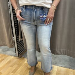 Jeans M-flare Bleach Blue