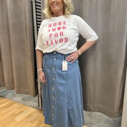 Jeanskjol med knappar - Bild 4