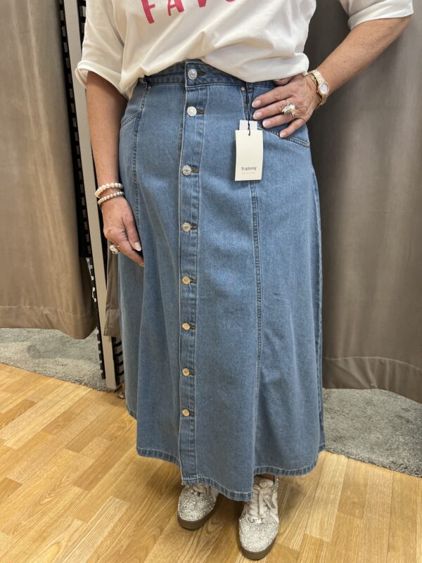 Jeanskjol med knappar
