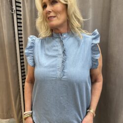 Jeansblus med volangärm