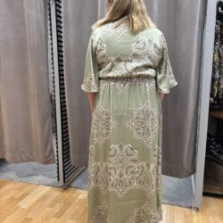 Ljusgrön paisley klänning - Bild 2