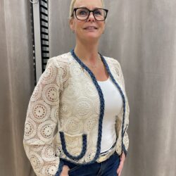 Spetskofta med jeans detaljer - Bild 2