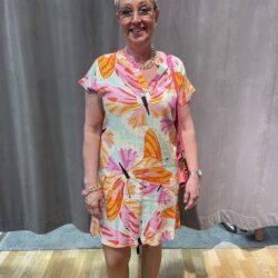 Kort linneklänning - Bild 4