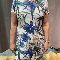 Kort linneklänning