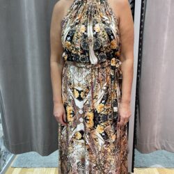 Blommig paisley klänning