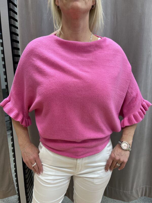 Cerise tröja med volangärm