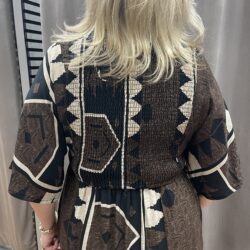 Brun mönstrad klänning - Bild 6