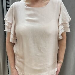 Ljusrosa blus med volangärm - Bild 4