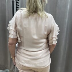 Ljusrosa blus med volangärm - Bild 2