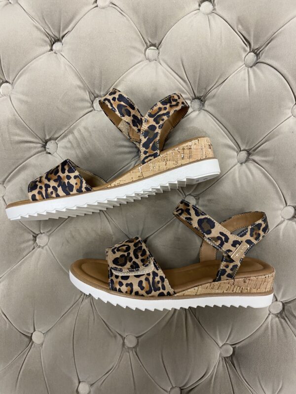 Leo sandaler