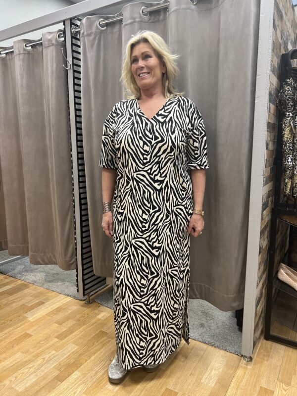 Zebra klänning KAivanna