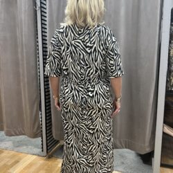 Zebra klänning KAivanna - Bild 3