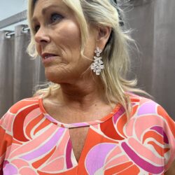 Mönstrad röd/rosa topp - Bild 2