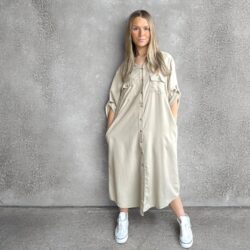 Beige skjortklänning