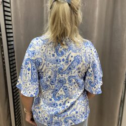 Vit/blå paisley blus - Bild 2